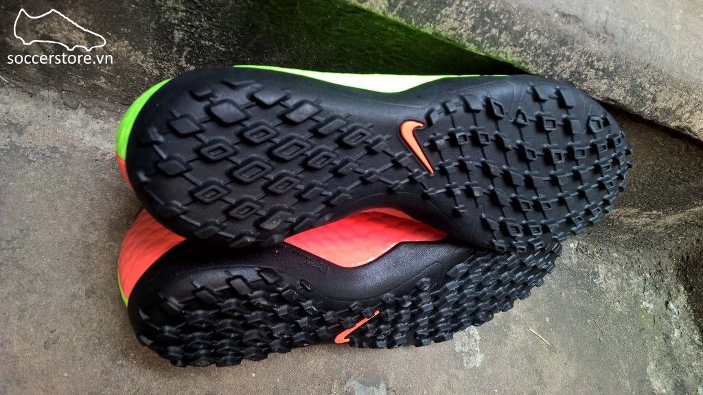 nike hypervenom phelon tf green